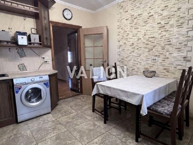 Продается 3-х комнатная квартира, в Деснянском районе, Троещина, ул. Радунская 11-А, 91/46,8/11,7 м2