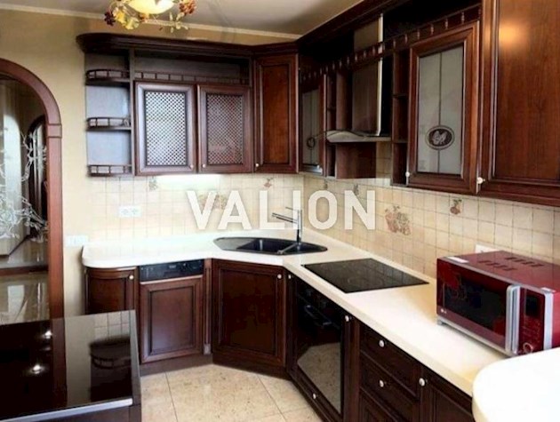 Продажа 2-комнатной квартиры по ул. Олега Мудрака (Наумова), дом 66, Новобеличи, Святошинский район, г. Киев