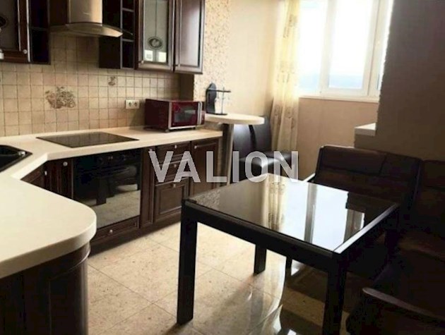 Продажа 2-комнатной квартиры по ул. Олега Мудрака (Наумова), дом 66, Новобеличи, Святошинский район, г. Киев