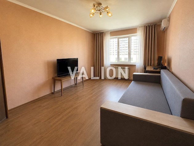 Продажа 1-комнатной квартиры, Осокорки, ул. Руденко, 8