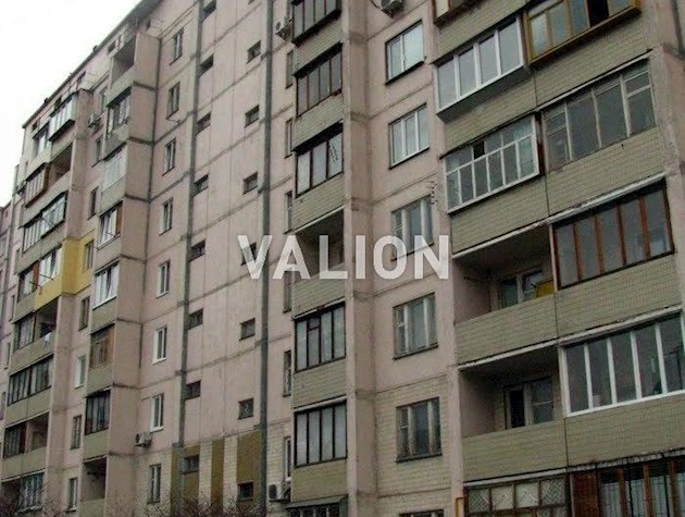 Продажа 1-к ул. Ларисы Руденко 8
