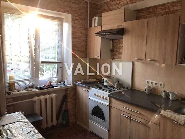 Продаж 2-квартири просп. Соборності 18