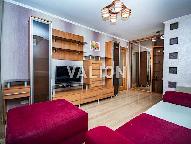 Продажа 2-х комн. квартиры, Нежинская,10, Соломенский район, Караваевы дачи