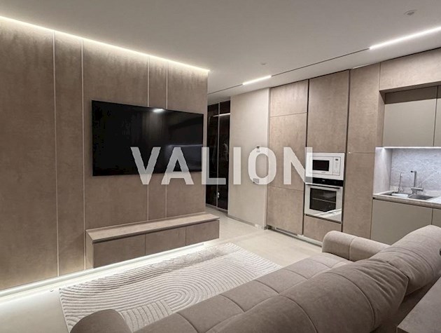 Продажа 2 к квартиры ЖК Варшавский 3, ул. Всеволода Змиенка, 30 с ремонтом