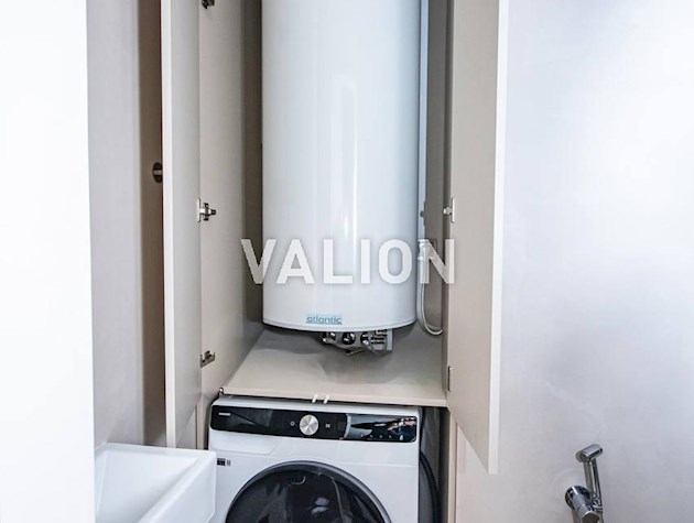 Продаж 2 к квартири, Подільський район, вул. Всеволода Змієнка, 30 з ремонтом