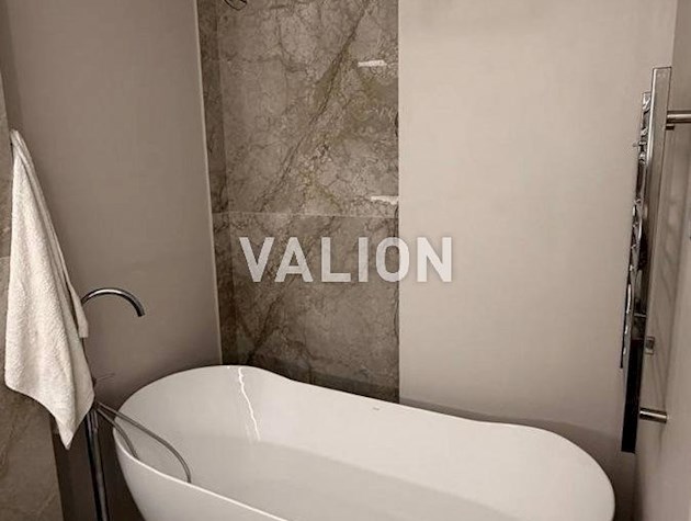 Продажа 2 к квартиры ЖК Варшавский 3, ул. Всеволода Змиенка, 30 с ремонтом