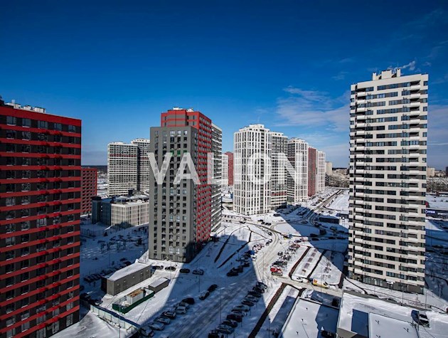 Продаж 2 к квартири, Подільський район, вул. Всеволода Змієнка, 30 з ремонтом