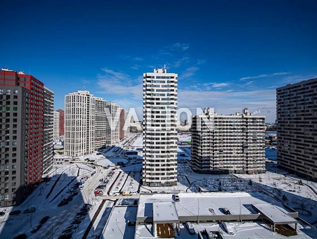 Продаж 2 к квартири, Подільський район, вул. Всеволода Змієнка, 30 з ремонтом