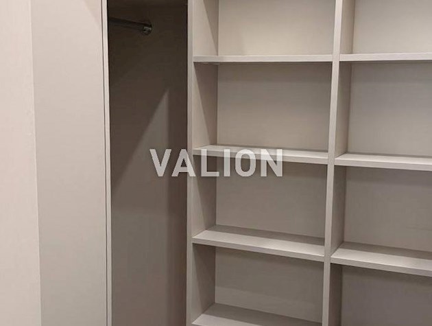 Продажа 2 к квартиры ЖК Варшавский 3, ул. Всеволода Змиенка, 30 с ремонтом