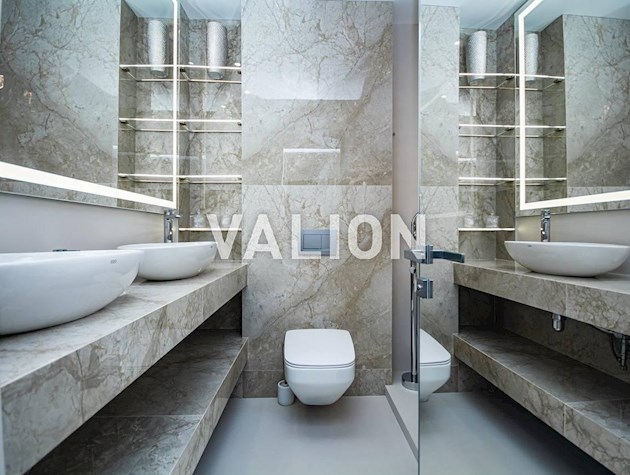 Продаж 2 к квартири, Подільський район, вул. Всеволода Змієнка, 30 з ремонтом