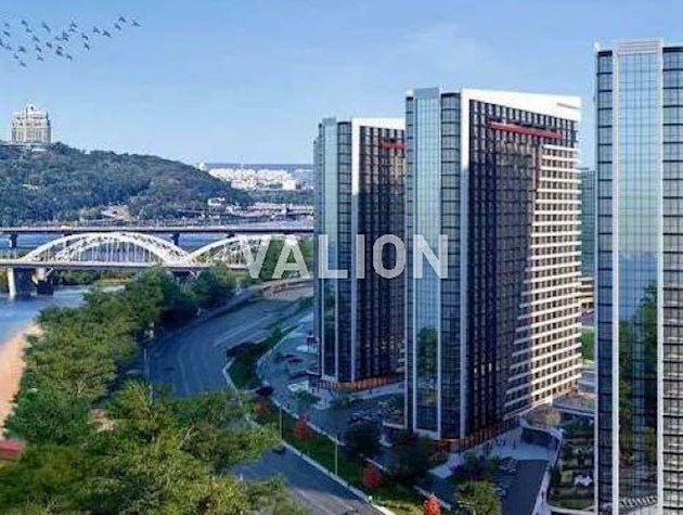 Продаж 2-к квартири вул. Дніпровська набережна 12д