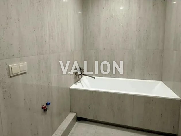 Продаж 3-к квартири Дніпровська набережна 15ж