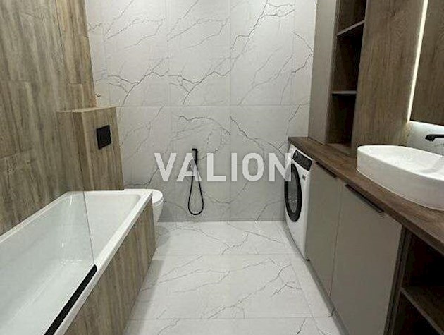 Продаж 1 к квартири ЖКВаршавський 3 вул.Олександра Олеся 17 а.