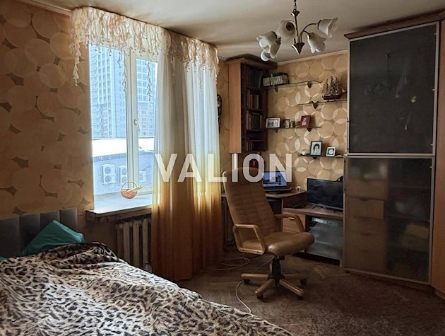 Березняки, 3-комнатная квартира возле Днепра, проспект Павла Тычины 10