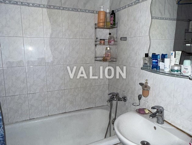 Березняки, 3-комнатная квартира возле Днепра, проспект Павла Тычины 10