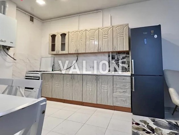 Продажа 1-к квартири ул. Бужская 8