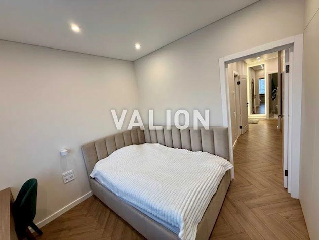 Продаж 3- к квартири вул. Каховська 62а