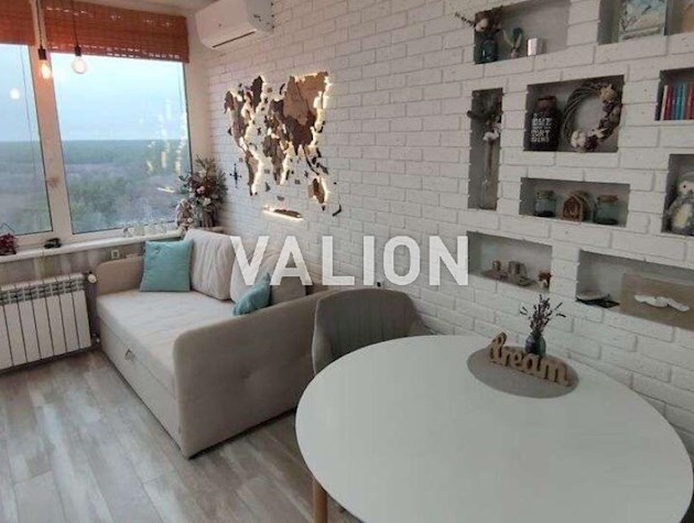 Продаж 1-к квартири вул. Володимира Наумовича 4а