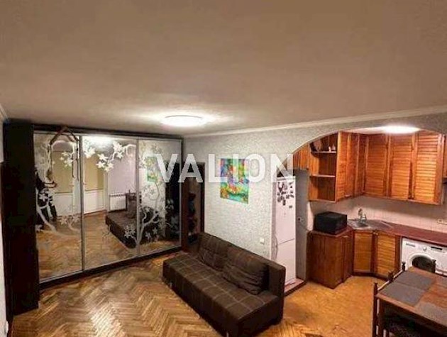 Продажа 3-к квартиры Дарницкая площадь, проспект Соборности16