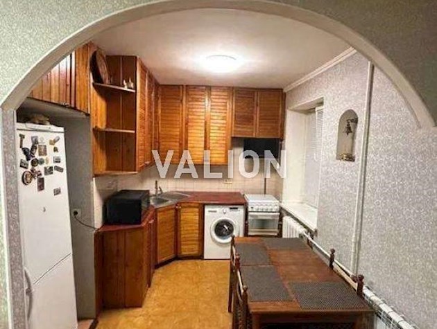 Продажа 3-к квартиры Дарницкая площадь, проспект Соборности16