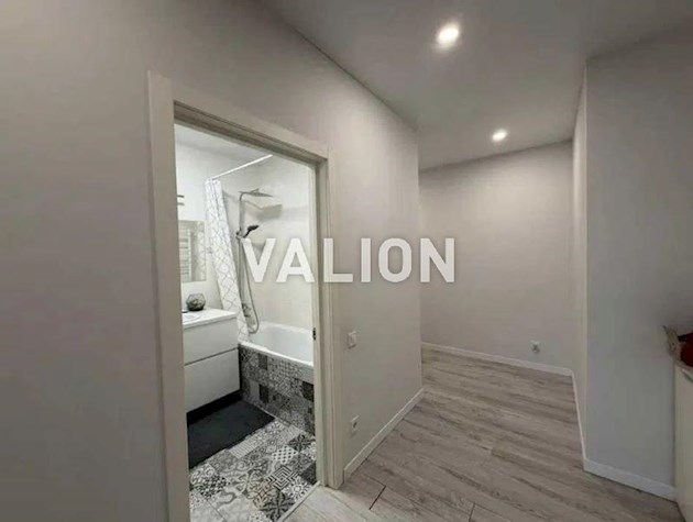 Продаж 2-к квартири вул. Каховська 62