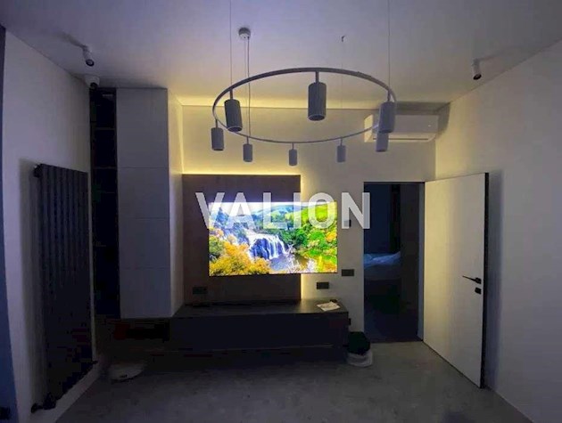 Продажа 2-к квартиры ул. Гарета Джонса 12