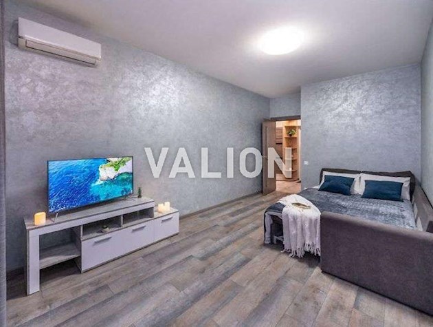 Продажа 1-квартиры просп. Европейского Союза 41д