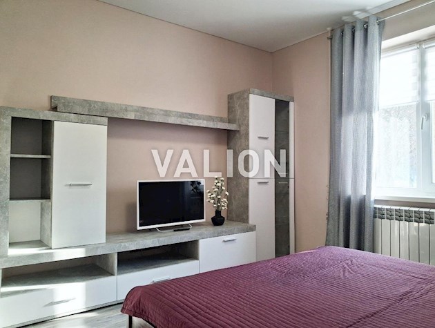 Продажа без комиссии 1-комнатной квартиры ул. Чернобыльская 24/26, Святошинский р-н, метро Академгородок