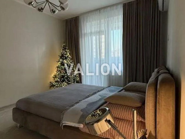 Продам 1 комн. квартиру с ремонтом ул. Черновола 27