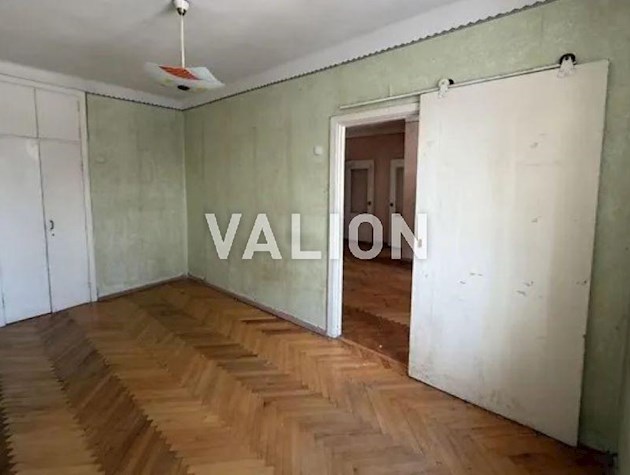 Продаж 2-к квартири вул. Григорія Чупринки 8а