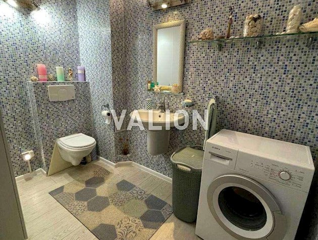 Продажа двухуровневой квартиры ул. Драгоманова, 17 Дарницкий район