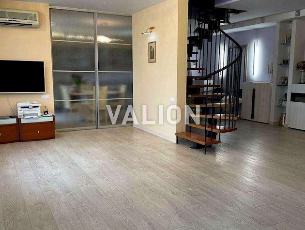 Продажа двухуровневой квартиры ул. Драгоманова, 17 Дарницкий район