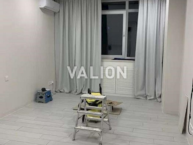 Продаж 3-к квартири вул. Нивська 4г