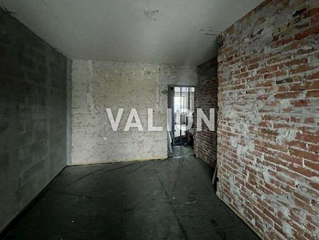 Продажа 4-комнатной квартиры ул. Грушевского 34а