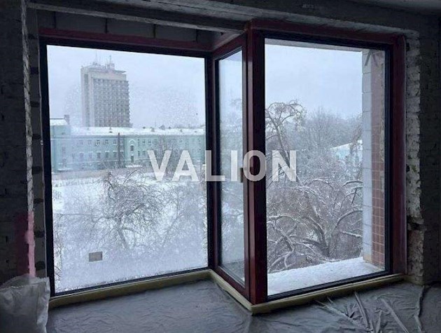 Продажа 4-комнатной квартиры ул. Грушевского 34а