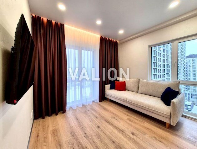 Продаж 2-к квартири вул. Михайла Максимовича 24