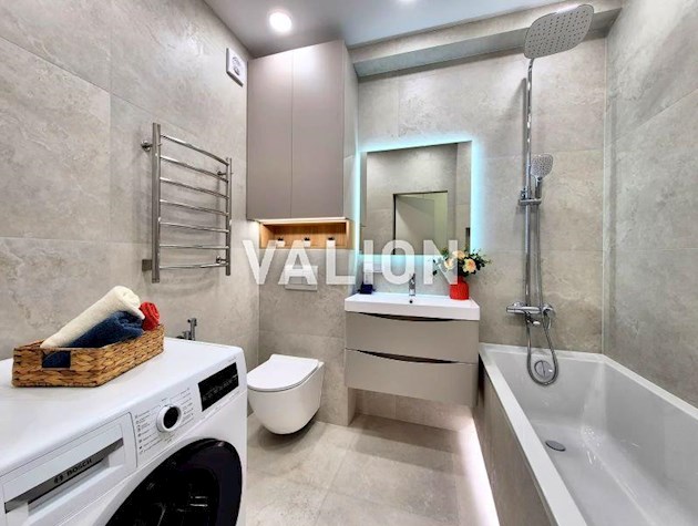 Продаж 2-к квартири вул. Михайла Максимовича 24