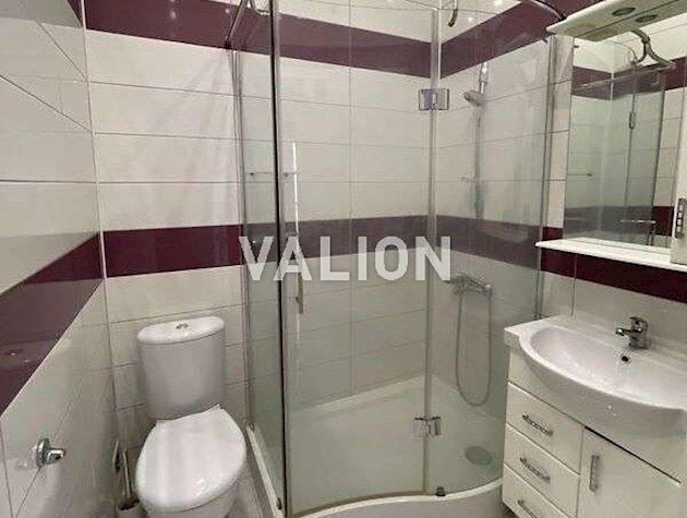 Продаж 2-к квартири вул. Велика Василькывська 4