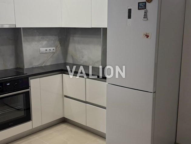 Продам 1 к квартиру з ремонтом ЖК Перлина Кадетського Гаю , вул. Ернста, 16а