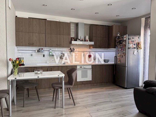 Продажа 1-к квартири метро Лівобережна, Туманяна 3