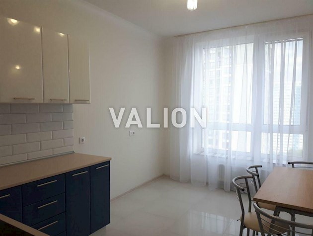 Продаж 1-к квартири в ЖК Метрополія, Кам’янська 128, метро Вирлиця