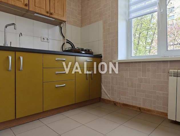 Продается 1 комнатная квартира 27 кв. г., ул. Армянская 29.