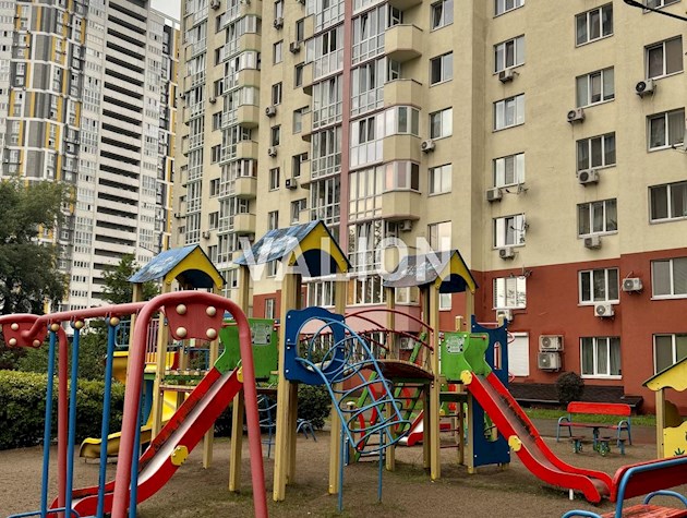 Продажа 1-комнатной видовой квартиры в ЖК Садовый, улица Дениса Рачинского (Комбинатная) 25, Никольско-Слободской массив, Днепровский район, Левобережная, Левый берег