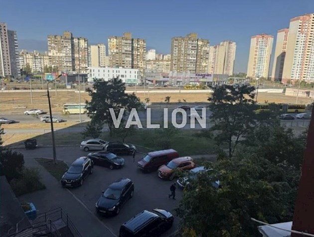 Продается 3-х комнатная квартира, Деснянский район, ул.Бальзака Оноре 98/29