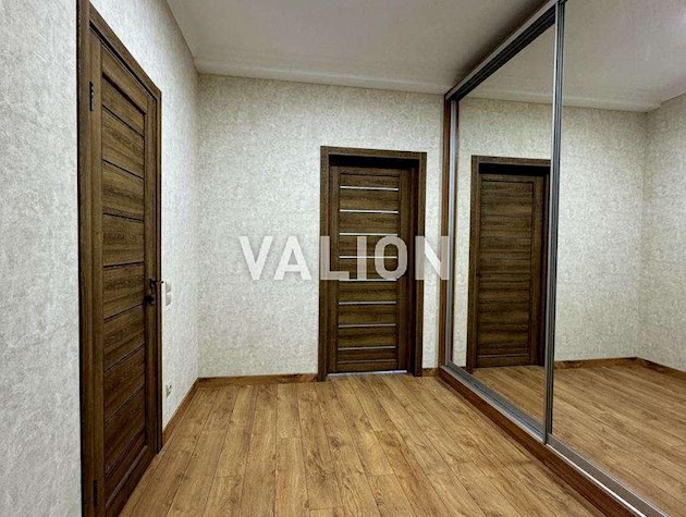 Продам 2-комнатную квартиру в ЖК «Британский квартал» ул. Дмитрия Луценко, 6, Голосеевский район