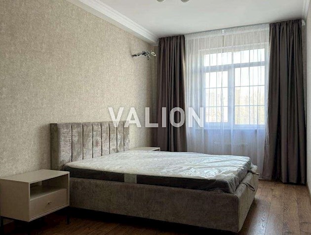 Продам 2-комнатную квартиру в ЖК «Британский квартал» ул. Дмитрия Луценко, 6, Голосеевский район