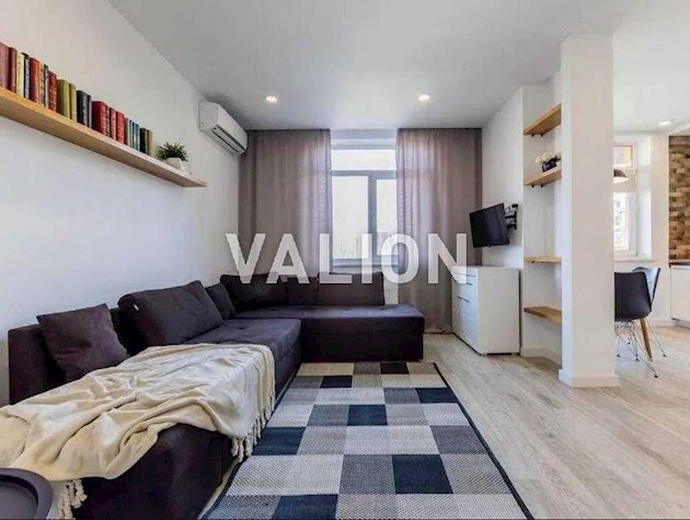 Продаж 1-к квартири вул. Ямська 52