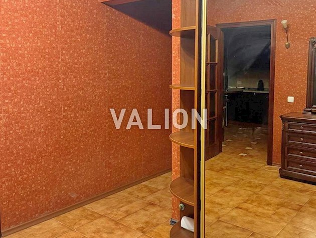 Продам 2 — комнатной квартиры в Соломенском районе, ул. Машиностоительная, 21