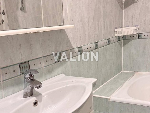 Продам 2 — комнатной квартиры в Соломенском районе, ул. Машиностоительная, 21