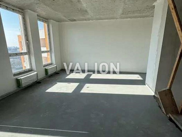 Продаж 3-к квартири вул. Бердника 1